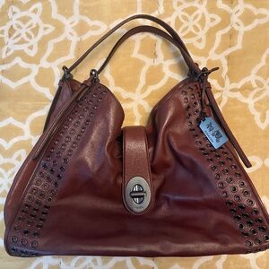 Like New Vintage Coach Madison Grommet Caryle Shoulder Bag.